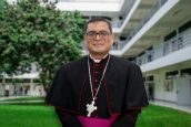 USAT presenta a su nuevo gran canciller: Monseñor Edinson Farfán Córdova