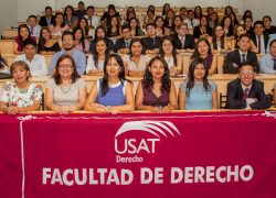 Estudiantes de la Facultad de Derecho realizan prácticas en el Consultorio Jurídico USAT