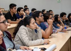 Estudiantes de Ingeniería Industrial participan en actividades  de Educación Continua USAT