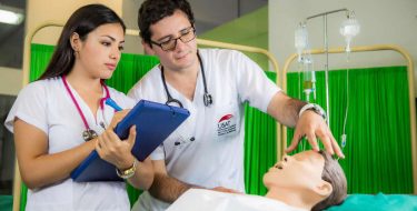 “El licenciamiento de la Escuela de Medicina USAT es el resultado del esfuerzo de docentes, estudiantes y administrativos”
