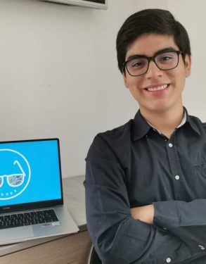 Estudiante de Administración USAT crea red social para conectar personas y restaurantes